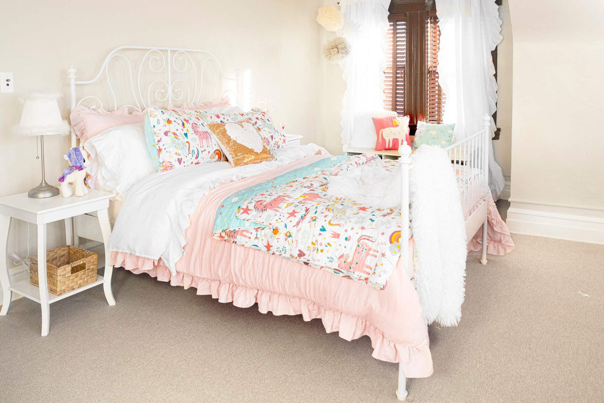 Reversible Animal Print Quilt, Twin, White/Multi, 4-Pc Set F3790