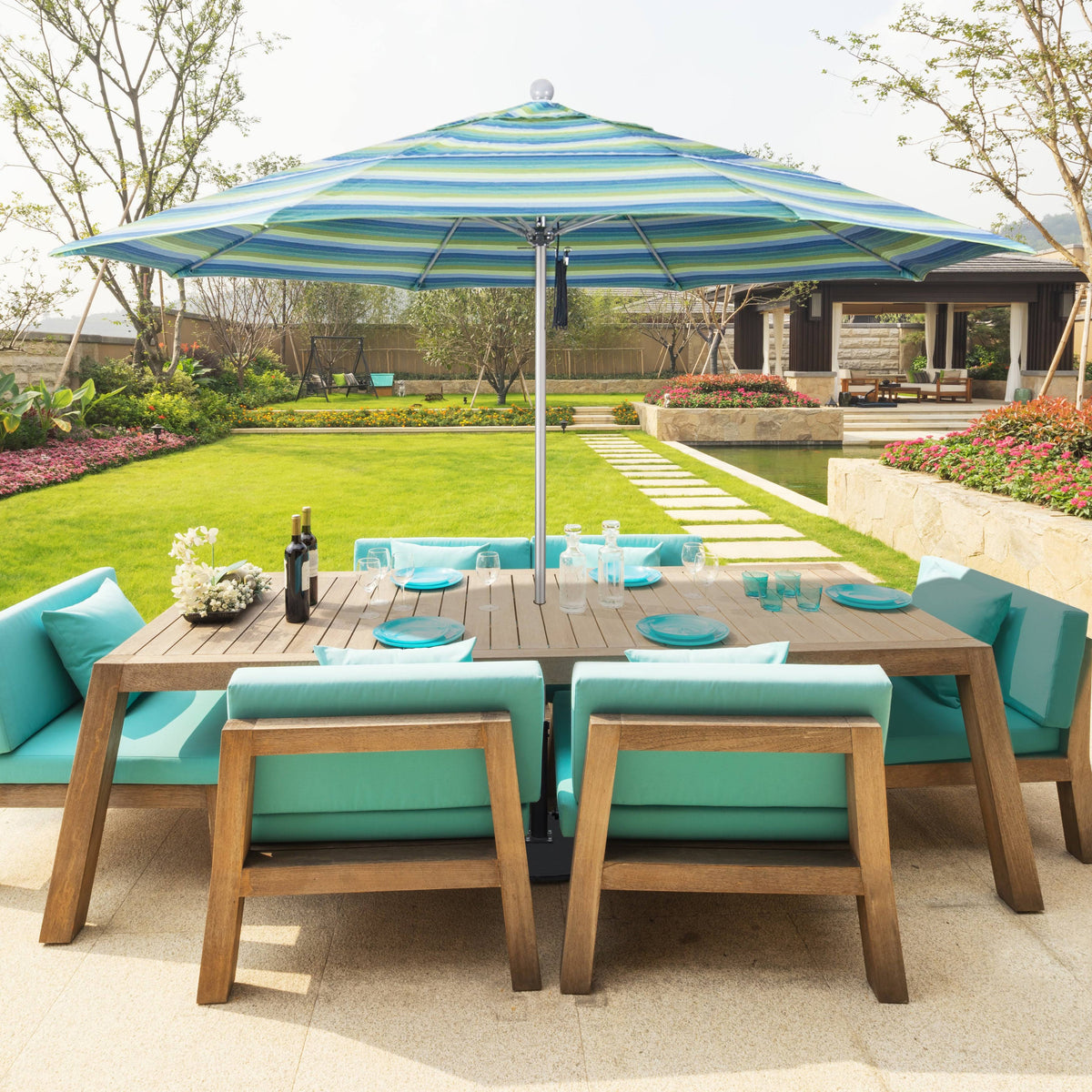11 ft. Fiberglass Market Umbrella K57211