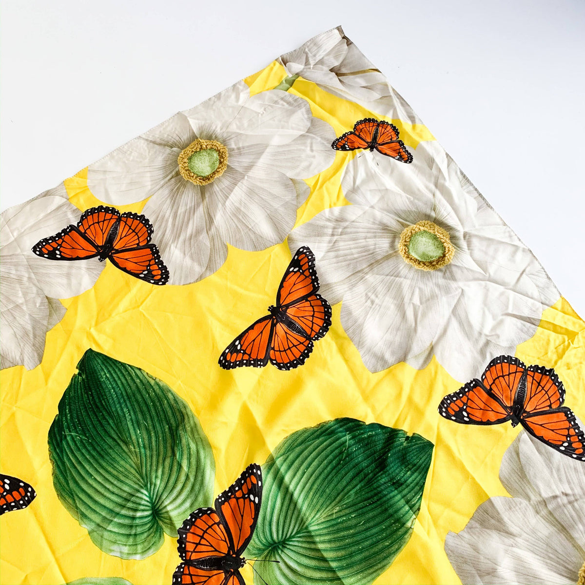 Butterfly and Leaf Scarf G96387