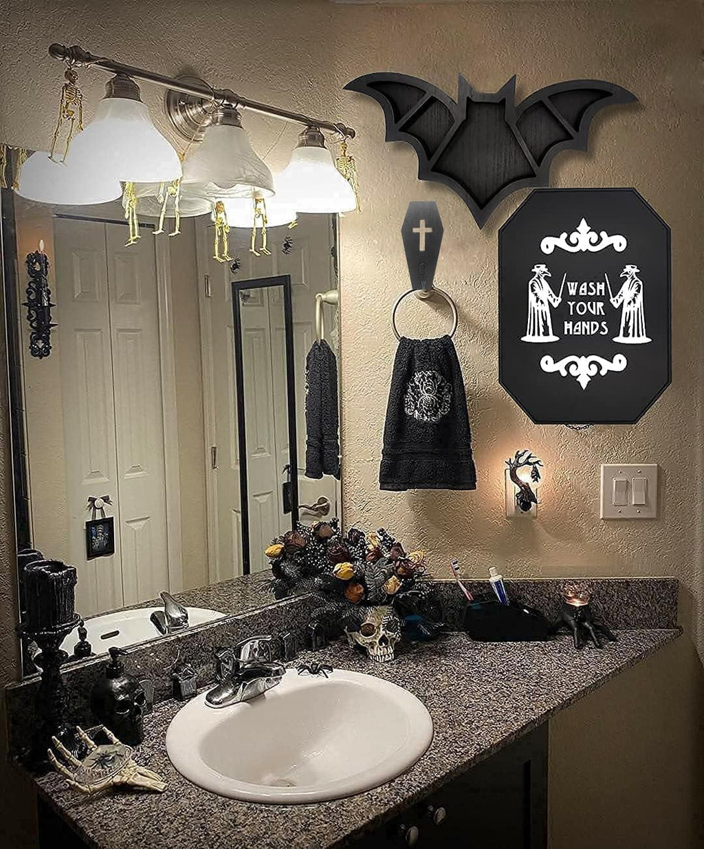 Goth Wall Shelf O86610