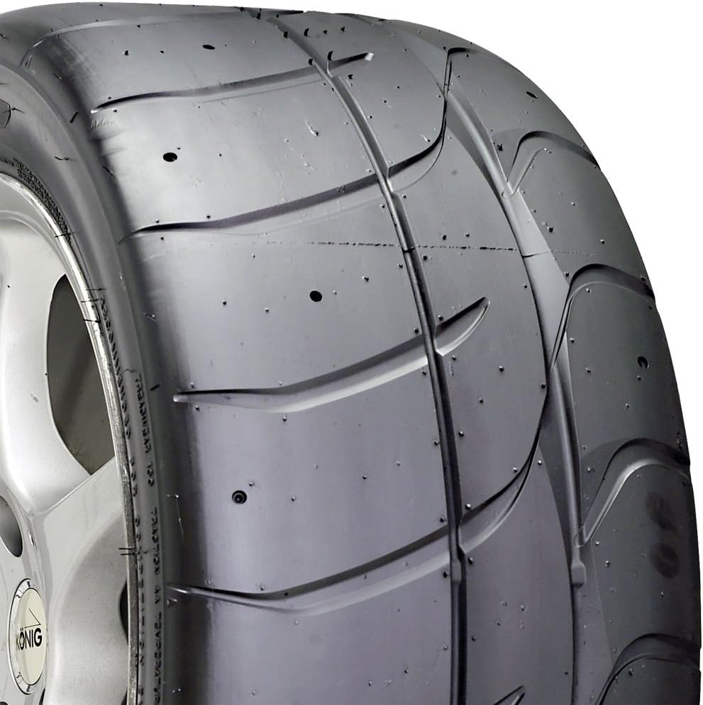 245/40R18 93W High Performance Tire O8211