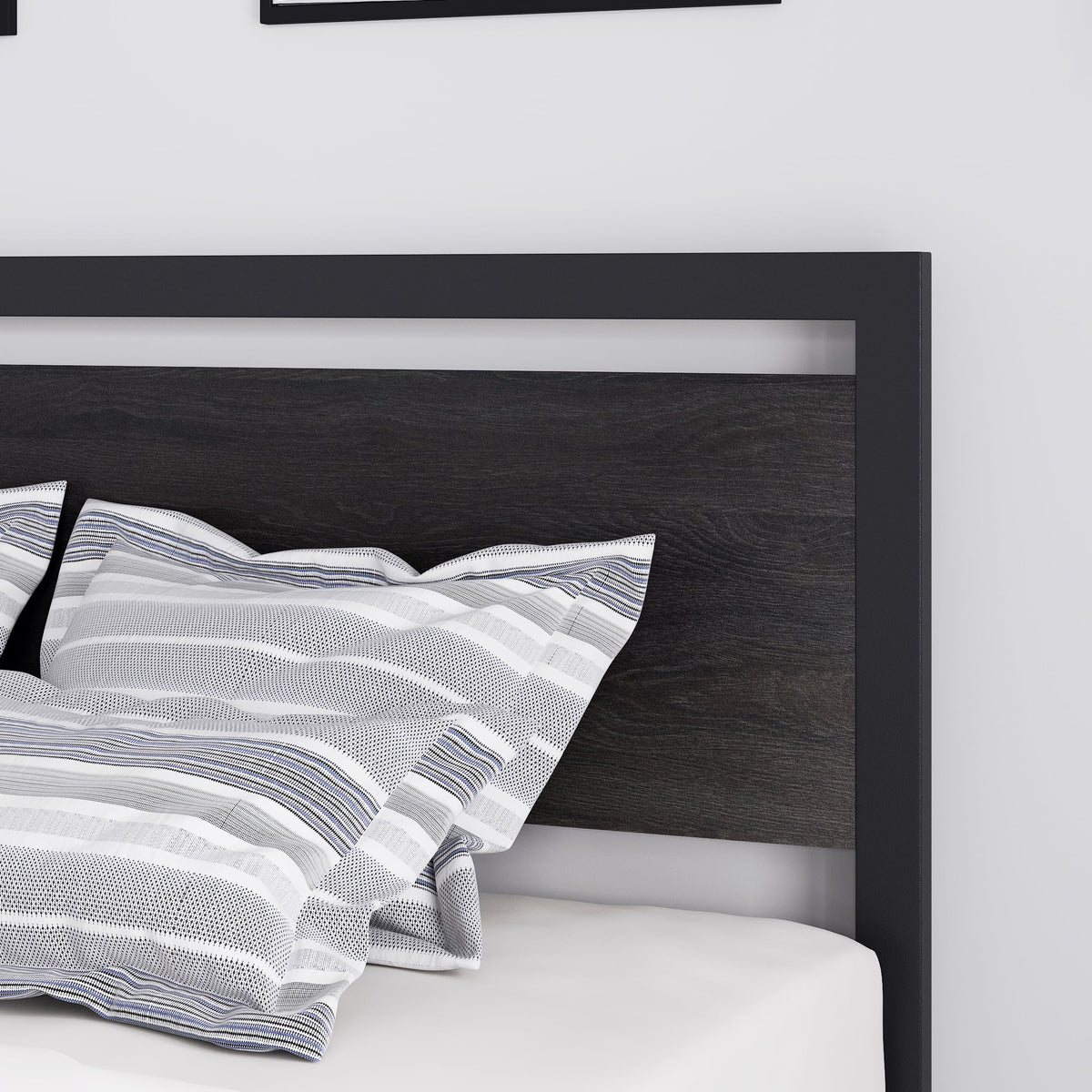 Queen Size Metal Platform Bed Frame with Wooden Headboard Footboard O31391