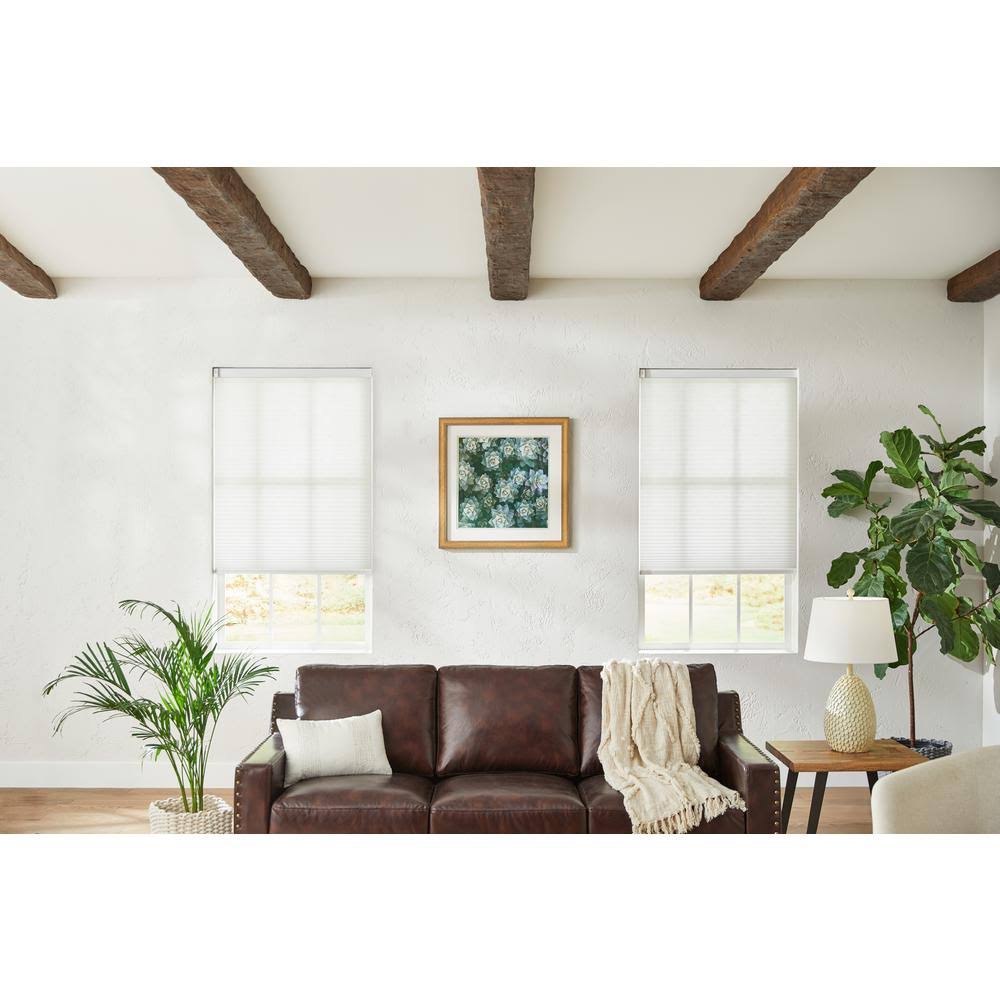 White Cordless Light Filtering Cellular Shade Y38268