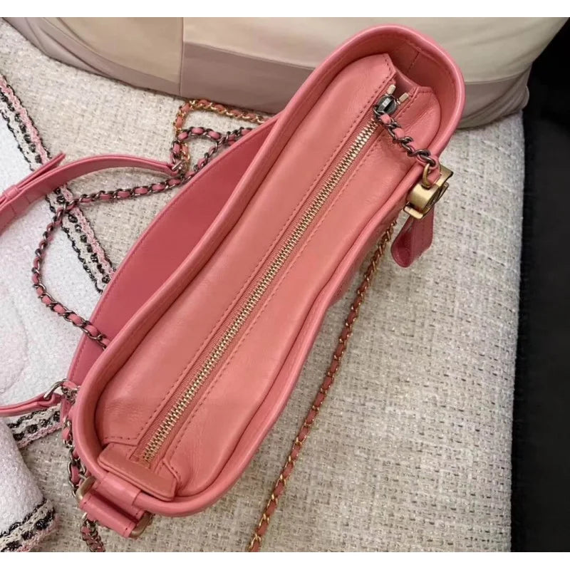 Hobo Handbag Q206664