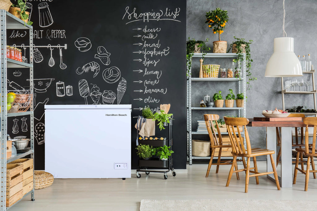 5.0 Cu. Ft. White Chest Freezer Y242