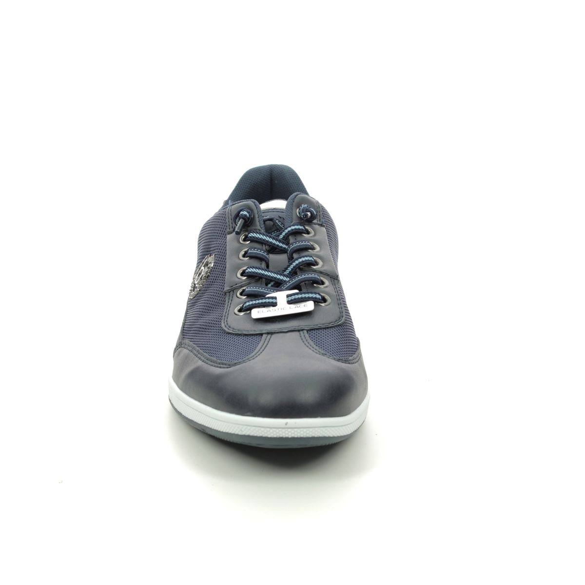 Navy Tan 41 EU Mens Trainers G70818
