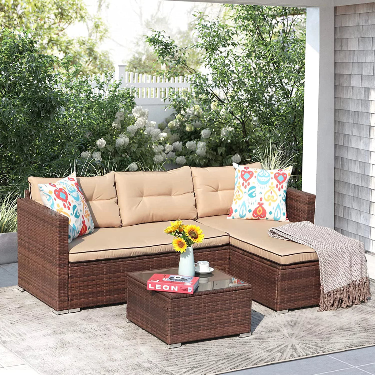 5-Piece Grey Rattan Outdoor Sectional Sofa Set with Glass Coffee Table Q946704