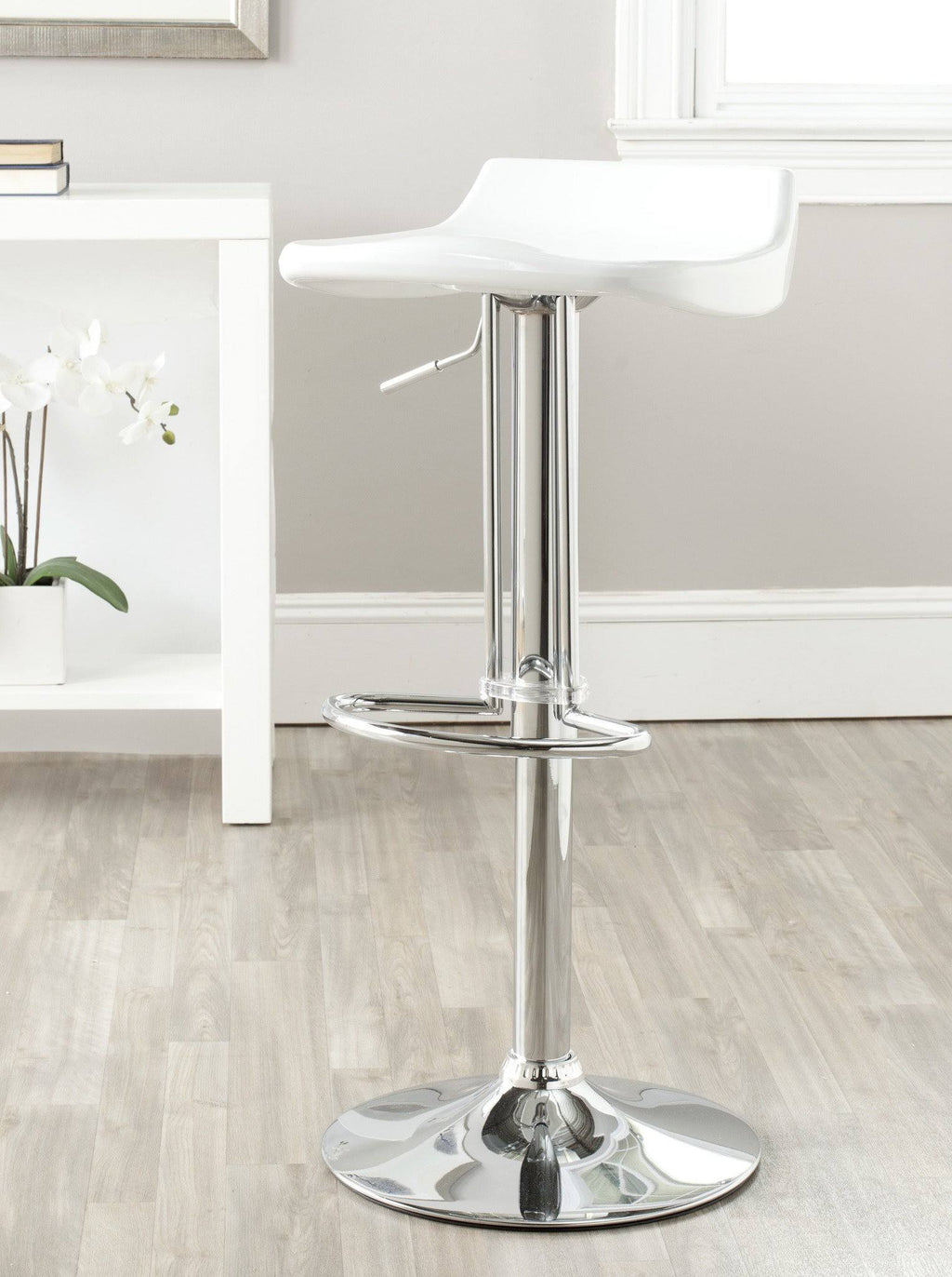 White Swivel Bar Stool E4701