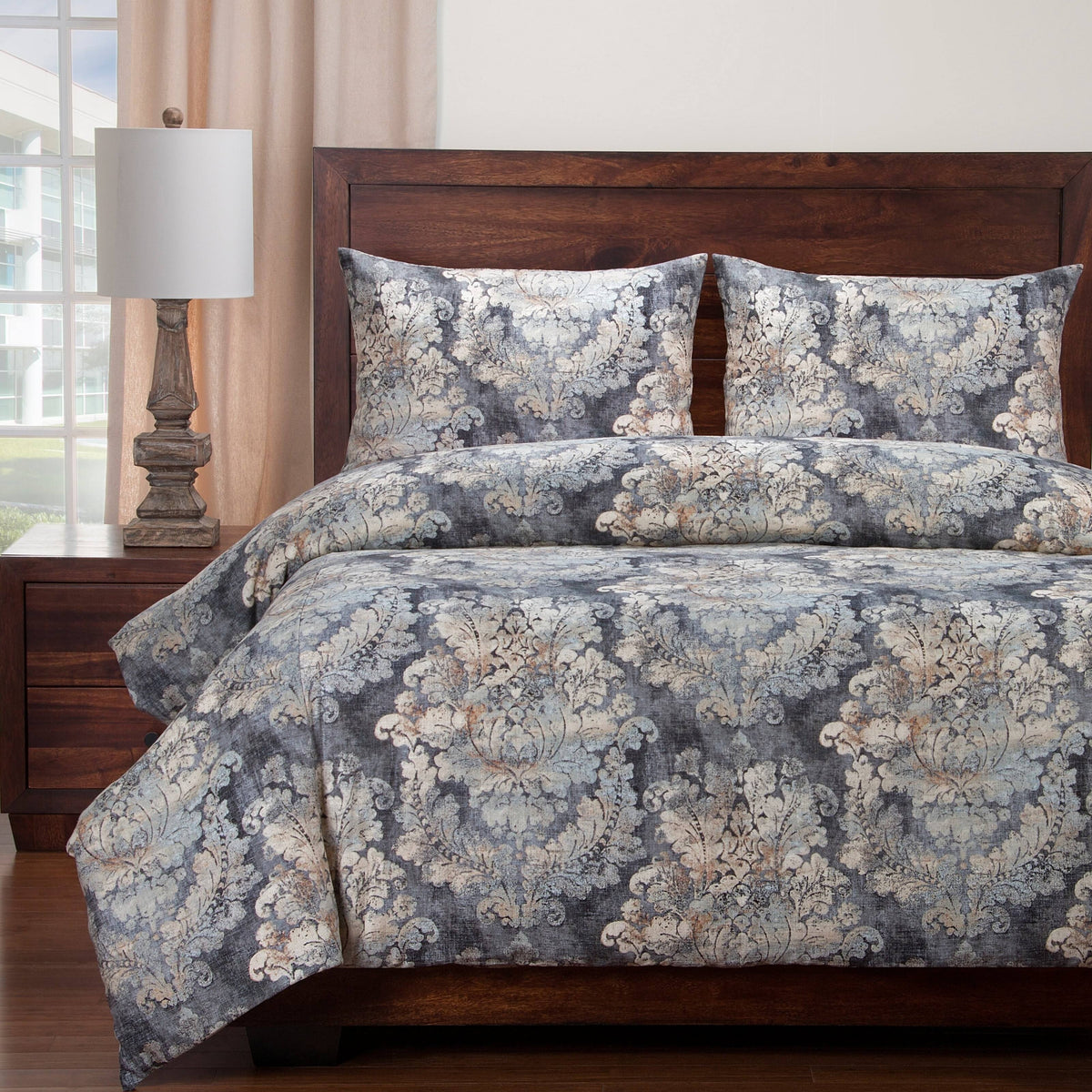 Distressed Damask Duvet and Shams M96333