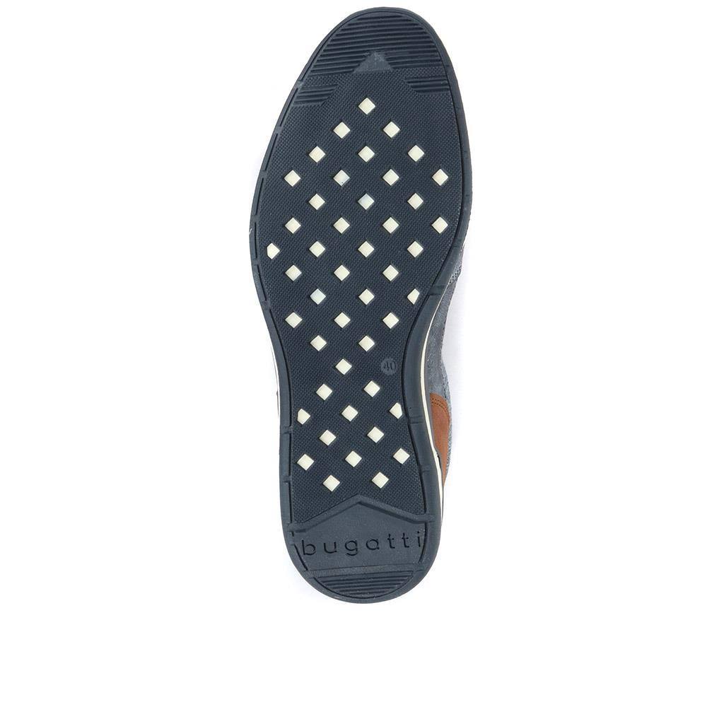 Navy Tan 41 EU Mens Trainers G70818