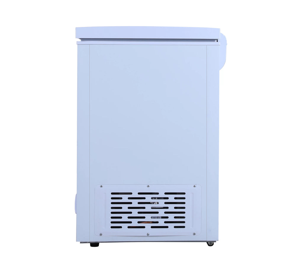 5.0 Cu. Ft. White Chest Freezer Y242
