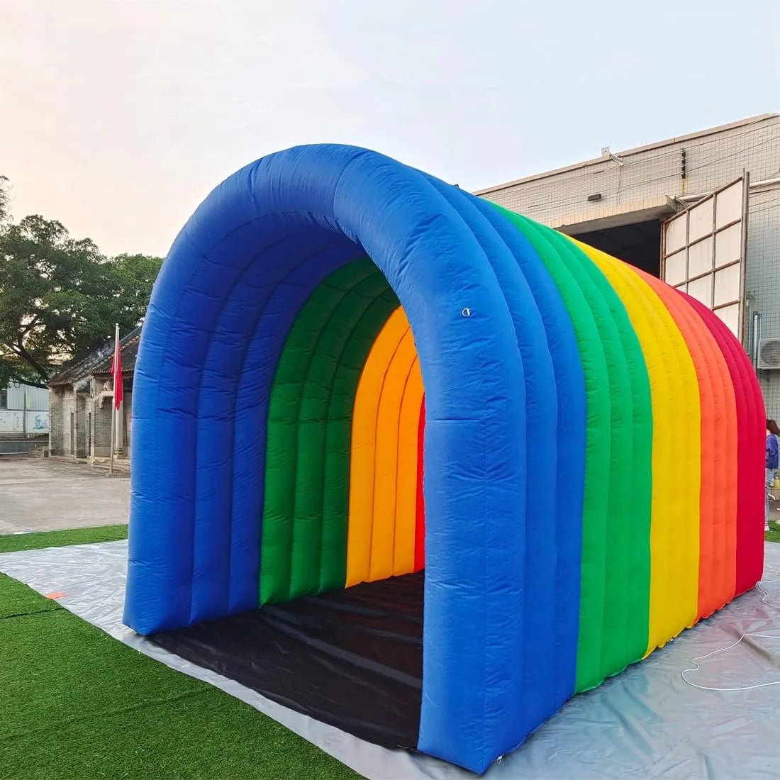 Inflatable with Air Blower and Separable Mat V8848