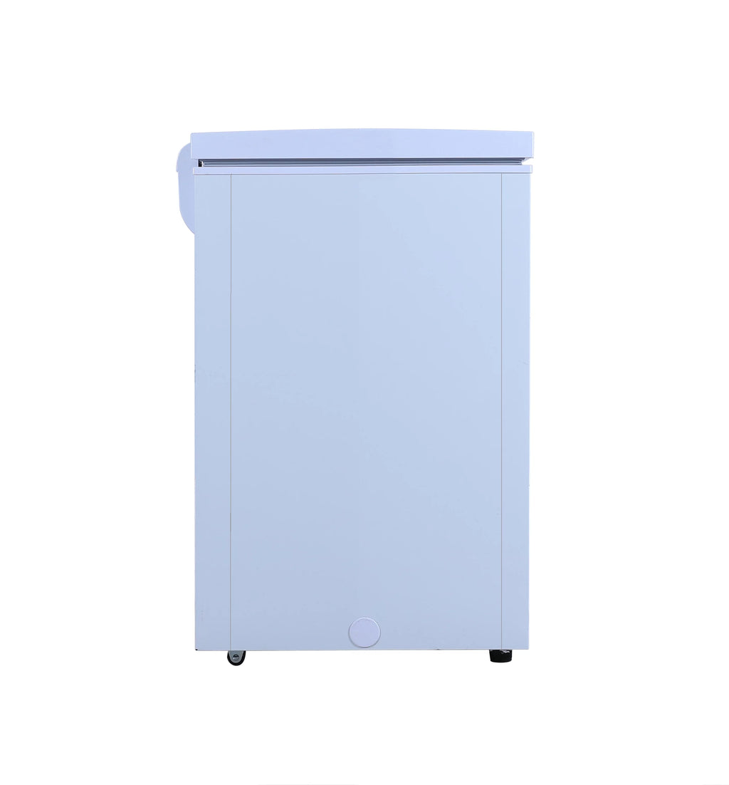 5.0 Cu. Ft. White Chest Freezer Y242