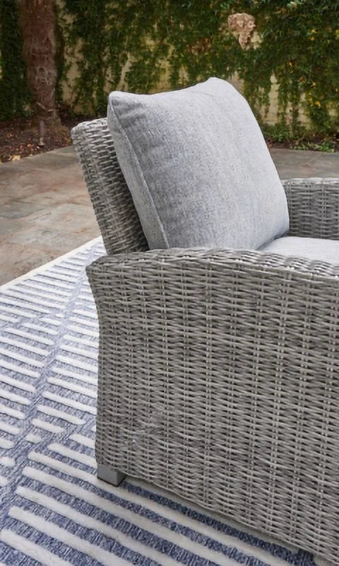 Light Gray Lounge Chair with Cushion L96532